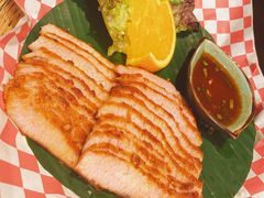 街头烤猪颈肉-泰妃殿(武汉首店)