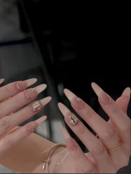 -赢韵美甲美睫瑞士净斑中心