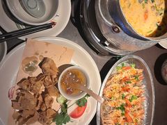 -大头虾越式风味餐厅(光明广场店)