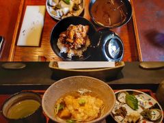 -みかわ是山居