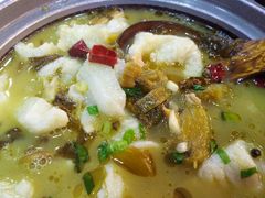 -周鱼小馆石锅酸菜鱼(活力汇店)