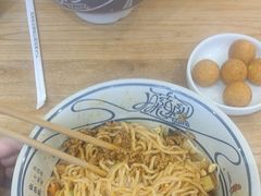 -陇上秦轩西安biangbiang面(朝龙汇店)
