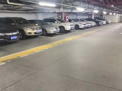 -万象城-停车场