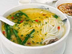 过桥米线-蝴蝶泉宾馆-中餐厅