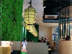 大堂-湘当有饭剁椒鱼头(昆山招商花园城店)