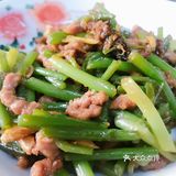 猫猫猫儿的快手菜——蒜苔炒牛肉丝