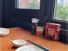 靠窗位-船歌·鱼水饺青岛菜(黄岛珠江路店)