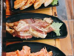 -胡悦里韩式烤肉(芝罘万达广场店)