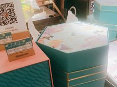-HappyMiss花满楼·鲜花饼·鲜花茶·伴手礼(上海环球港店)
