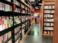 -西西弗书店&矢量咖啡(壹方购物中心店)
