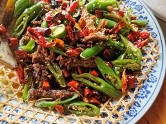 -郑件洋芋饭庄