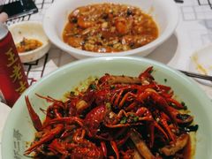 -靓虾二哥长沙地标小龙虾(五一广场店)