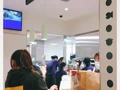 -麦当劳(百联西郊购物中心店)