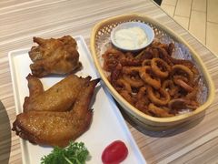 -必胜客(东大桥店)