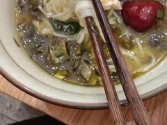 -呼啦面馆·头牌豌杂面(爱琴海店)