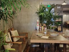 -HIGH FIVE哈福手工汉堡(桂林路店)