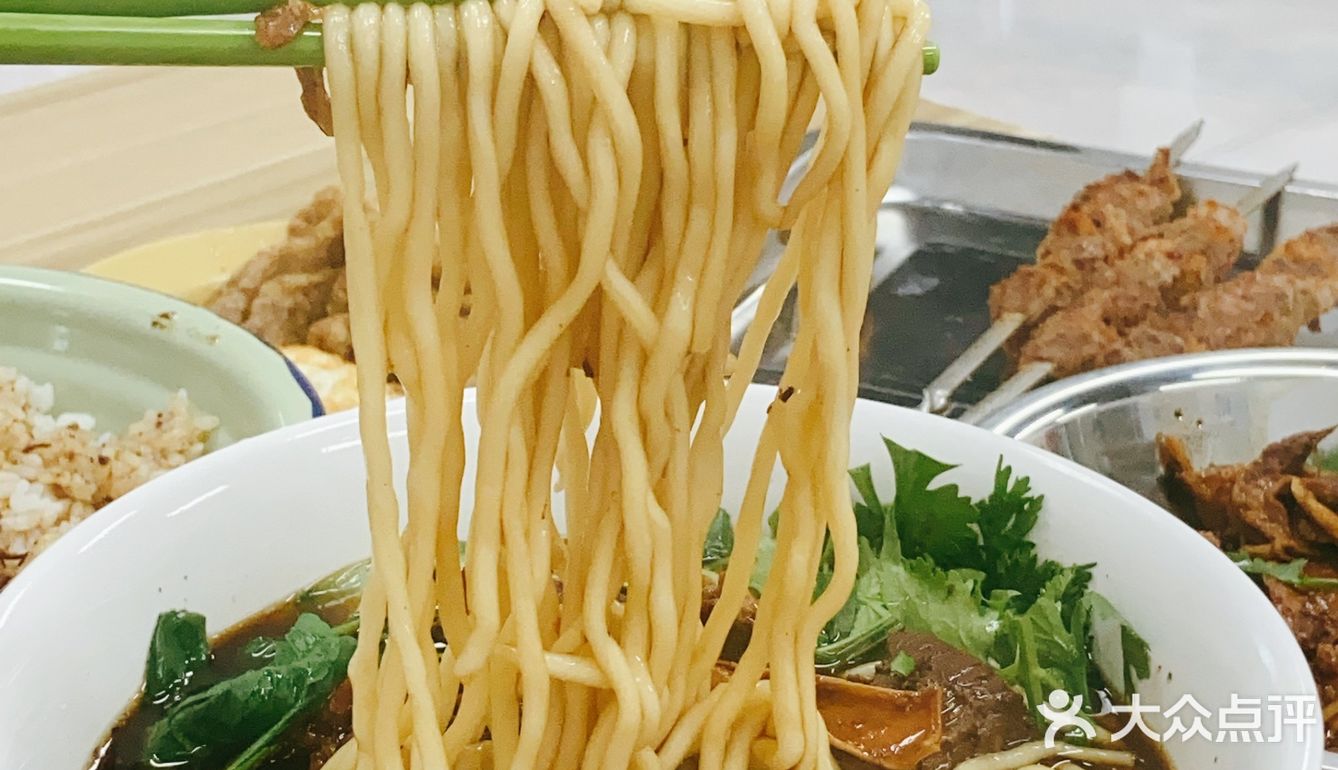 无意发现了这家沿街小店，味道超出预期！牛肉面