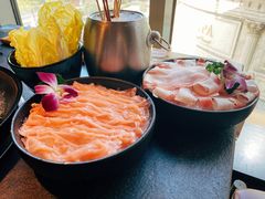 -渝涯重庆豆花老火锅(中赢国际店)
