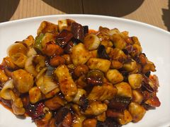 -渝信川菜 · 川味家常菜(财富购物中心店)