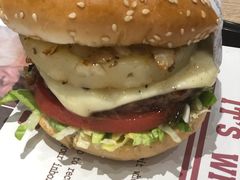 -The Habit Burger Grill 哈比特汉堡(爱琴海店)
