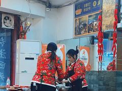 -烧哥美蛙肥肠鱼火锅·十五年社区店