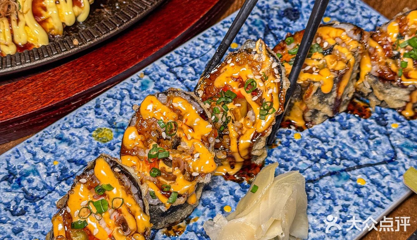 下班后的治愈时刻，被这家烧鸟酒场的江景美到了