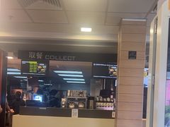 -麦当劳(外高桥DT店)