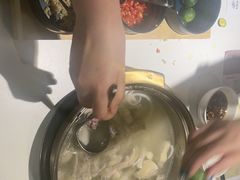 -烹然四季椰子鸡火锅(姚家园万象汇店)