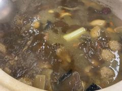秘制野菌养生汤炖土鸡［小］-名善山珍·野生菌汤锅(文殊院店)