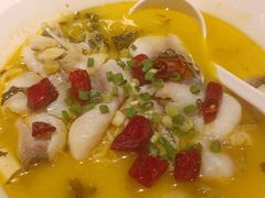 无刺酸菜鱼-渝是乎酸菜鱼(龙旗购物中心店)
