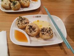 -小杨生煎(金山百联购物中心3楼店)