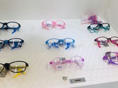 -明月眼镜(三坝店)