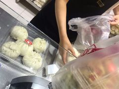 -白玉兰食品甜凤店(合生汇店)