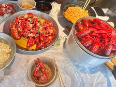 -巴厘龙虾·榜首油焖大虾(音乐学院·沿江酒馆店)