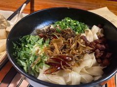 -源一咖啡馆(麒麟巷步行街店)