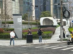 -全家便利店(襄阳南路店)