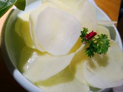 -洪氏嗨捞·广东猪肚鸡·椰子鸡火锅(西咸万象城店)