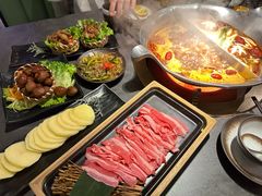 -湊湊火锅·茶憩(杭州湖滨银泰in77店)