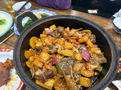 -老钟家烤羊排·敦伊阁清真餐厅胡羊焖饼