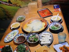 -洱火云南酸菜牛肉火锅(石景山当代商城店)