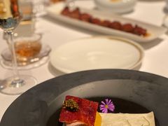 鱼子酱鸭肝片皮鸭-金轩中餐厅 Jin Xuan(浦东丽思卡尔顿酒店)