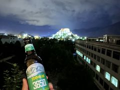 -平措康桑·和牛自助观景餐厅(布达拉宫店)