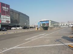 -北京华联万柳购物中心-停车场