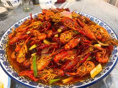 -金渝海鲜烧烤万州烤鱼店