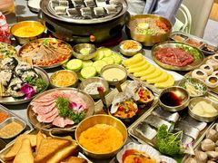-围炉肉舍丹东海鲜烤肉·烤活鳗(步行街店)
