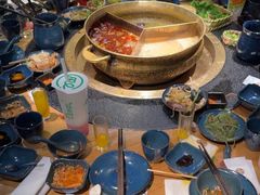 -湊湊火锅·茶憩(南京东路悦荟店)