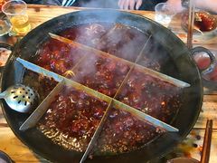 -岗上渣渣老火锅(两路口店)