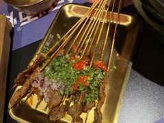 -何师烧烤Pro ·江湖川菜·小龙虾·精酿啤酒(太古里旗舰店)