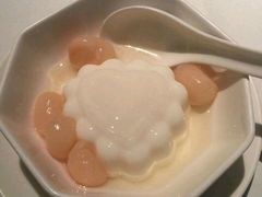 甜品龙眼豆腐-同乐海鲜(乌节路中央店)