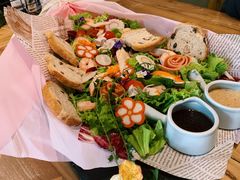 -麦甜创意轻食餐厅(西康路店)
